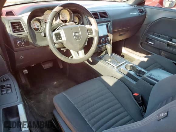 2014 Dodge Challenger SXT with VIN 2C3CDYAG4EH127031, listed as a Copart auction lot 82451765 with 190,353 mi miles and Salvage title. Bid and sale history available at DreamBid. Image 8.