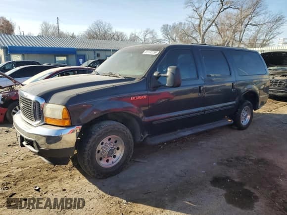 ✅ 2000 Ford Excursion XLT • VIN: 1FMNU40S4YED96690 • Лот: 81172734. Опубликован ранее на Copart с пробегом 185 405 миль. Бесплатный доступ к архиву аукционных продаж из США и подробный отчёт об истории автомобиля на DreamBid. Изображение 1.