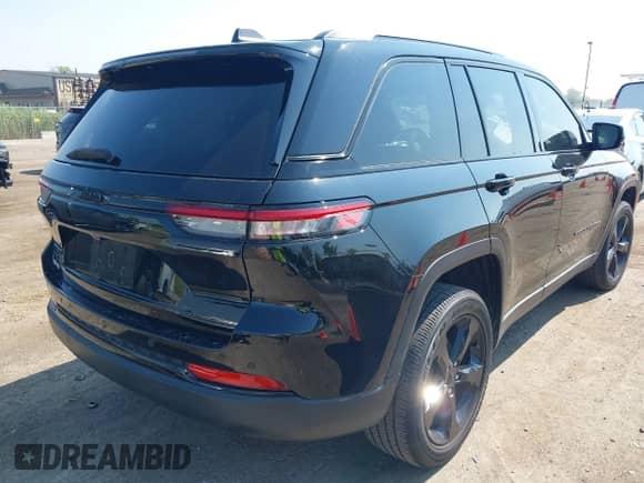 2023 Jeep Grand Cherokee Altitude z VIN 1C4RJHAG6PC595296, wystawiony jako IAAI lot #42682729 z przebiegiem 30 622 mil mil oraz . Historia ofert i sprzedaży dostępna na DreamBid. Obrazek 4.