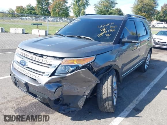 ✅ 2014 Ford Explorer XLT • VIN: 1FM5K8D81EGA77842 • Lot: 43364719. Wystawiony na IAAI z przebiegiem 135 548 mil. Bezpłatny archiwum sprzedaży aukcyjnych z USA i szczegółowy raport historii pojazdu na DreamBid. Zdjęcie 17.