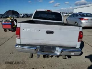 ✅ 2000 Dodge Dakota Sport • VIN: 1B7GL2AN1YS663301 • Lot: 44490525. Wystawiony na Copart z przebiegiem 368 339 mil. Bezpłatny archiwum sprzedaży aukcyjnych z USA i szczegółowy raport historii pojazdu na DreamBid. Zdjęcie 6.