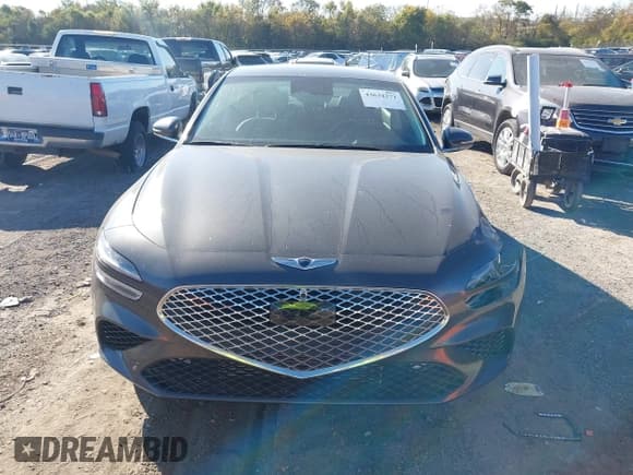 ✅ 2023 Genesis G70 2.0T • VIN: KMTG34TA4PU131180 • Lot: 43634271. Wystawiony na IAAI z przebiegiem 14 615 mil. Bezpłatny archiwum sprzedaży aukcyjnych z USA i szczegółowy raport historii pojazdu na DreamBid. Zdjęcie 12.