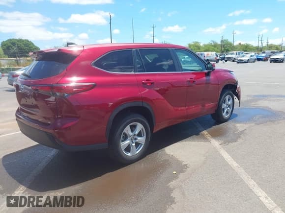 ✅ 2023 Toyota Highlander L • VIN: 5TDKDRAHXPS509316 • Lot: 42674115. Wystawiony na IAAI z przebiegiem 6 121 mil. Bezpłatny archiwum sprzedaży aukcyjnych z USA i szczegółowy raport historii pojazdu na DreamBid. Zdjęcie 4.