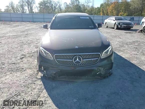 ✅ 2017 Mercedes-Benz E 43 AMG • VIN: WDDZF6EB0HA159860 • Лот: 82495605. Опубликован ранее на Copart с пробегом 124 105 миль. Бесплатный доступ к архиву аукционных продаж из США и подробный отчёт об истории автомобиля на DreamBid. Изображение 13.