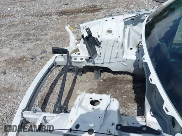 2015 Dodge Charger SRT Hellcat z VIN 2C3CDXL9XFH787696, wystawiony jako IAAI lot #42975689 z przebiegiem Nie podano mil oraz . Historia ofert i sprzedaży dostępna na DreamBid. Obrazek 10.