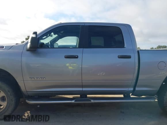 ✅ 2023 Ram 2500 Big Horn • VIN: 3C6UR5DJ5PG539184 • Lot: 43265378. Listed on IAAI with 76,820 mi. Free auction sales archive from the USA and detailed vehicle history report at DreamBid. Image 14.