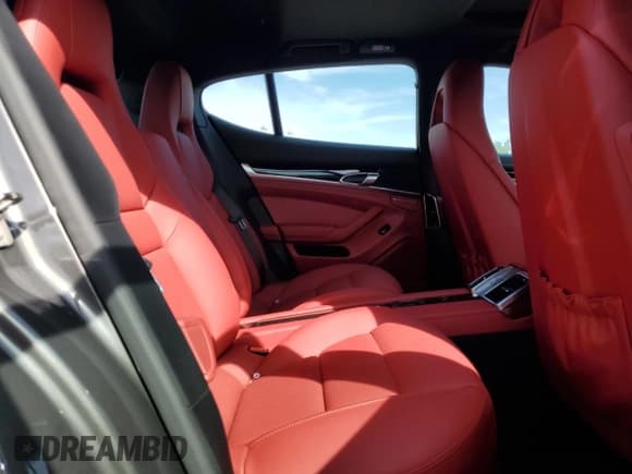 ✅ 2014 Porsche Panamera S • VIN: WP0AB2A75EL056074 • Lot: 56334745. Wystawiony na Copart z przebiegiem 72 923 mil. Bezpłatny archiwum sprzedaży aukcyjnych z USA i szczegółowy raport historii pojazdu na DreamBid. Zdjęcie 10.