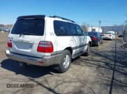 ✅ 2005 Toyota Land Cruiser • VIN: JTEHT05J652071111 • Лот: 41900179. Опубликован ранее на IAAI с пробегом 195 717 миль. Бесплатный доступ к архиву аукционных продаж из США и подробный отчёт об истории автомобиля на DreamBid. Изображение 4.