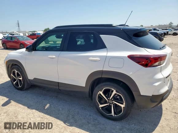 2022 Chevrolet TrailBlazer RS with VIN KL79MTSL2NB021123, listed as a Copart auction lot 80139715 with 32,852 mi miles and Salvage title. Bid and sale history available at DreamBid. Image 2.