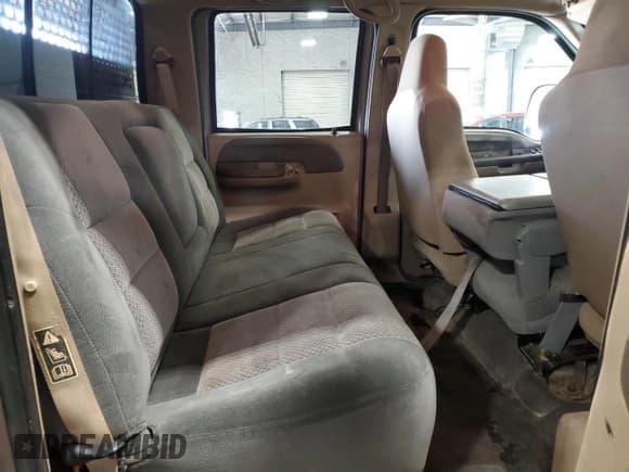 ✅ 2002 Ford F-250 XL • VIN: 1FTNW21S22EC41936 • Lot: 80954215. Listed on Copart with 172,106 mi. Free auction sales archive from the USA and detailed vehicle history report at DreamBid. Image 10.
