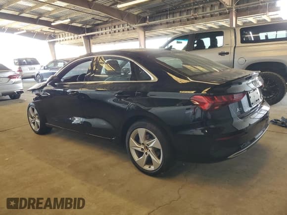 ✅ 2024 Audi A3 Premium • VIN: WAUGUDGY8RA066029 • Лот: 61027345. Опубликован ранее на Copart с пробегом 10 627 миль. Бесплатный доступ к архиву аукционных продаж из США и подробный отчёт об истории автомобиля на DreamBid. Изображение 2.