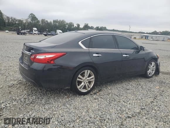 ✅ 2017 Nissan Altima SL • VIN: 1N4BL3AP3HC134532 • Лот: 81898925. Опубликован ранее на Copart с пробегом 161 197 миль. Бесплатный доступ к архиву аукционных продаж из США и подробный отчёт об истории автомобиля на DreamBid. Изображение 3.