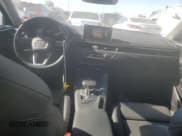 ✅ 2018 Audi allroad A4 Prestige • VIN: WA19NAF42JA050946 • Лот: 73732504. Опубликован ранее на Copart с пробегом 60 114 миль. Бесплатный доступ к архиву аукционных продаж из США и подробный отчёт об истории автомобиля на DreamBid. Изображение 8.