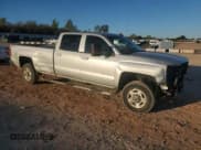 ✅ 2015 Chevrolet Silverado 2500HD LT • VIN: 1GC1KVEGXFF658934 • Лот: 90590175. Опубликован ранее на Copart с пробегом 192 610 миль. Бесплатный доступ к архиву аукционных продаж из США и подробный отчёт об истории автомобиля на DreamBid. Изображение 4.