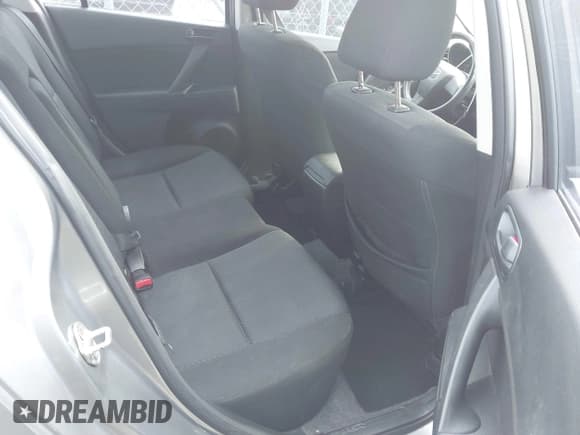 ✅ 2010 Mazda 3 i Touring • VIN: JM1BL1SF2A1219187 • Лот: 43765069. Опубликован ранее на IAAI с пробегом 193 795 миль. Бесплатный доступ к архиву аукционных продаж из США и подробный отчёт об истории автомобиля на DreamBid. Изображение 8.