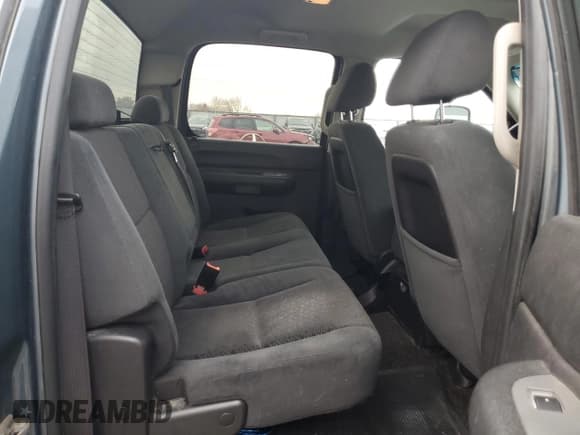 ✅ 2007 Chevrolet Silverado 2500HD 2LT • VIN: 1GCHK23607F503494 • Лот: 93263245. Опубликован ранее на Copart с пробегом 207 540 миль. Бесплатный доступ к архиву аукционных продаж из США и подробный отчёт об истории автомобиля на DreamBid. Изображение 10.