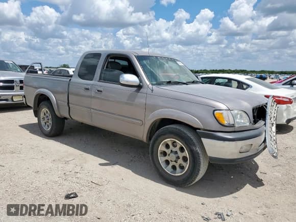 ✅ 2002 Toyota Tundra Limited • VIN: 5TBRT38192S287943 • Lot: 62606725. Listed on Copart with Not provided. Free auction sales archive from the USA and detailed vehicle history report at DreamBid. Image 4.