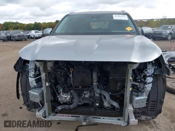 ✅ 2024 Toyota Highlander XLE • VIN: 5TDKDRBH4RS541051 • Лот: 43385217. Опубликован ранее на IAAI с пробегом 17 943 миль. Бесплатный доступ к архиву аукционных продаж из США и подробный отчёт об истории автомобиля на DreamBid. Изображение 13.