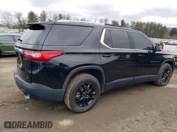 ✅ 2018 Chevrolet Traverse LT Cloth • VIN: 1GNEVGKW7JJ105462 • Lot: 39606564. Wystawiony na Copart z przebiegiem 55 433 mil. Bezpłatny archiwum sprzedaży aukcyjnych z USA i szczegółowy raport historii pojazdu na DreamBid. Zdjęcie 3.