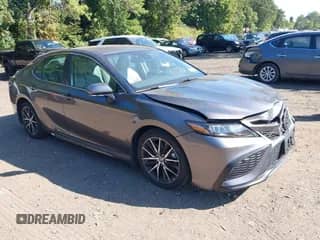2023 Toyota Camry SE Nightshade с VIN 4T1T11AK0PU774179, выставлен на аукционе IAAI как лот 43129408 с пробегом 25 943 миль миль и . История ставок и продаж доступна на DreamBid. Изображение 1.