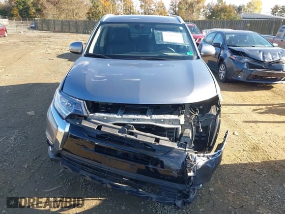 ✅ 2018 Mitsubishi Outlander SE • VIN: JA4AD3A39JZ016921 • Lot: 43606318. Listed on IAAI with 49,942 mi. Free auction sales archive from the USA and detailed vehicle history report at DreamBid. Image 6.