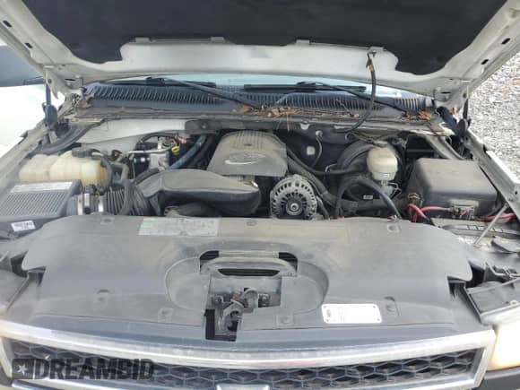 2006 Chevrolet Silverado 1500 Work Truck z VIN 3GCEC14VX6G176163, wystawiony jako Copart lot #81548865 z przebiegiem 137 783 mil mil oraz Szkoda całkowita • Salvage title. Historia ofert i sprzedaży dostępna na DreamBid. Obrazek 11.