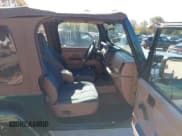 ✅ 2001 Jeep Wrangler Sahara • VIN: 1J4FA59S31P362769 • Лот: 43488240. Опубликован ранее на IAAI с пробегом 178 182 миль. Бесплатный доступ к архиву аукционных продаж из США и подробный отчёт об истории автомобиля на DreamBid. Изображение 5.