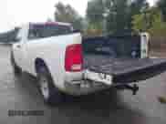 2016 Ram 1500 Tradesman z VIN 3C6JR6DT8GG257406, wystawiony jako IAAI lot #43430639 z przebiegiem 88 663 mil mil oraz . Historia ofert i sprzedaży dostępna na DreamBid. Obrazek 3.