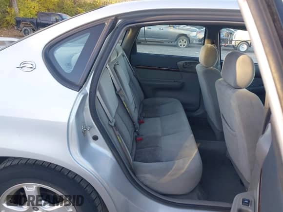 2004 Chevrolet Impala LS z VIN 2G1WH52K649462226, wystawiony jako IAAI lot #43593646 z przebiegiem 206 025 mil mil oraz . Historia ofert i sprzedaży dostępna na DreamBid. Obrazek 8.