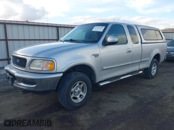 ✅ 1998 Ford F-150 • VIN: 2FTZX18W5WCA42375 • Lot: 41724649. Listed on IAAI with 71,034 mi. Free auction sales archive from the USA and detailed vehicle history report at DreamBid. Image 2.
