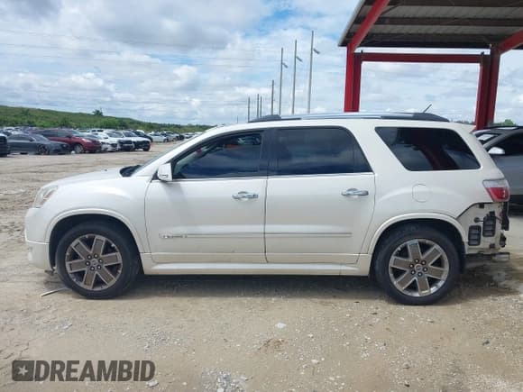 ✅ 2012 GMC Acadia Denali • VIN: 1GKKVTED6CJ322183 • Лот: 43203427. Опубликован ранее на IAAI с пробегом 152 060 миль. Бесплатный доступ к архиву аукционных продаж из США и подробный отчёт об истории автомобиля на DreamBid. Изображение 15.