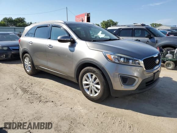 ✅ 2017 Kia Sorento LX • VIN: 5XYPG4A35HG275265 • Лот: 80196555. Опубликован ранее на Copart с пробегом 144 048 миль. Бесплатный доступ к архиву аукционных продаж из США и подробный отчёт об истории автомобиля на DreamBid. Изображение 4.