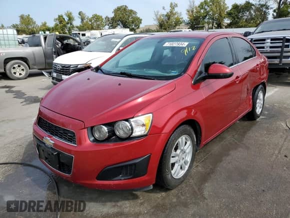 2014 Chevrolet Sonic LT z VIN 1G1JC5SH5E4188793, wystawiony jako Copart lot #71027934 z przebiegiem 140 677 mil mil oraz Szkoda całkowita • Salvage title. Historia ofert i sprzedaży dostępna na DreamBid. Obrazek 1.