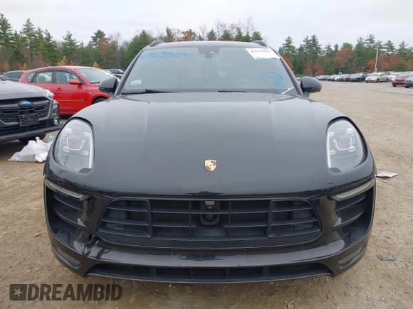 ✅ 2018 Porsche Macan GTS • VIN: WP1AG2A59JLB60351 • Lot: 43535091. Listed on IAAI with 88,828 mi. Free auction sales archive from the USA and detailed vehicle history report at DreamBid. Image 13.