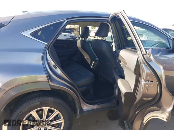 ✅ 2016 Lexus NX F Sport • VIN: JTJBARBZ4G2094787 • Lot: 43711005. Wystawiony na IAAI z przebiegiem 124 861 mil. Bezpłatny archiwum sprzedaży aukcyjnych z USA i szczegółowy raport historii pojazdu na DreamBid. Zdjęcie 8.