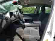 2013 Chevrolet Volt z VIN 1G1RG6E42DU115644, wystawiony jako Copart lot #64536155 z przebiegiem Nie podano mil oraz Czysty tytuł • Clean title. Historia ofert i sprzedaży dostępna na DreamBid. Obrazek 7.