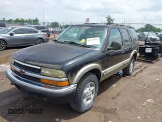 ✅ 1998 Chevrolet Blazer LS • VIN: 1GNDT13W9W2289009 • Lot: 42533871. Wystawiony na IAAI z przebiegiem 165 585 mil. Bezpłatny archiwum sprzedaży aukcyjnych z USA i szczegółowy raport historii pojazdu na DreamBid. Zdjęcie 2.
