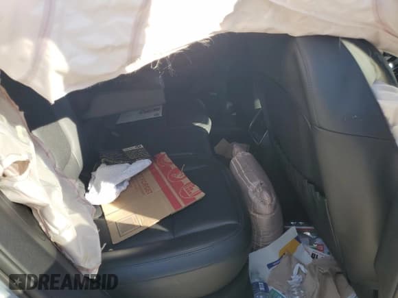 ✅ 2020 Porsche Macan • VIN: WP1AA2A51LLB10094 • Lot: 91558615. Wystawiony na Copart z przebiegiem 69 286 mil. Bezpłatny archiwum sprzedaży aukcyjnych z USA i szczegółowy raport historii pojazdu na DreamBid. Zdjęcie 11.