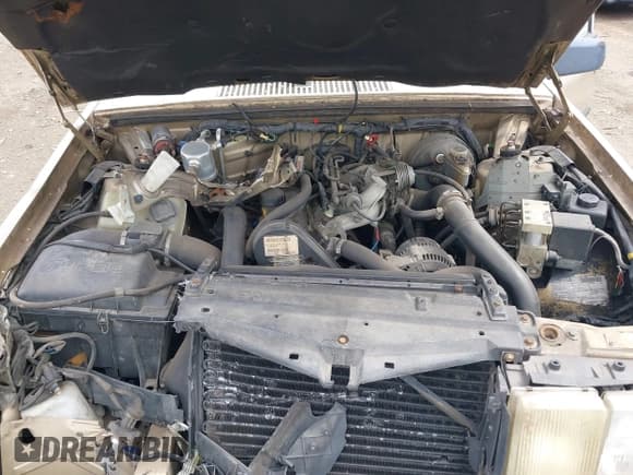 ✅ 1992 Volvo 900 • VIN: YV1JS8704N1101704 • Лот: 41884536. Опубликован ранее на IAAI с пробегом 151 903 миль. Бесплатный доступ к архиву аукционных продаж из США и подробный отчёт об истории автомобиля на DreamBid. Изображение 10.