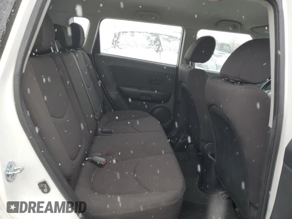 ✅ 2011 Kia Soul • VIN: KNDJT2A12B7713815 • Lot: 92536625. Wystawiony na Copart z przebiegiem 133 918 mil. Bezpłatny archiwum sprzedaży aukcyjnych z USA i szczegółowy raport historii pojazdu na DreamBid. Zdjęcie 10.