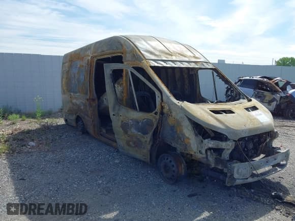 ✅ 2022 Ford Transit Cargo • VIN: 1FTBW3U86NKA51247 • Lot: 42323464. Listed on IAAI with Not provided. Free auction sales archive from the USA and detailed vehicle history report at DreamBid. Image 1.