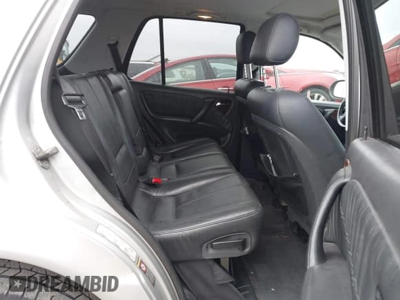 ✅ 2001 Mercedes-Benz M 320/430/500 • VIN: 4JGAB54E71A231597 • Lot: 42058829. Listed on IAAI with 233,005 mi. Free auction sales archive from the USA and detailed vehicle history report at DreamBid. Image 8.