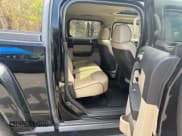 ✅ 2009 Hummer H3 H3T Luxury • VIN: 5GNEN13E998142463 • Lot: 58436145. Listed on Copart with 140,418 mi. Free auction sales archive from the USA and detailed vehicle history report at DreamBid. Image 6.