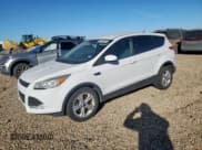 ✅ 2013 Ford Escape SE • VIN: 1FMCU9GX8DUA42368 • Lot: 92094005. Wystawiony na Copart z przebiegiem 132 581 mil. Bezpłatny archiwum sprzedaży aukcyjnych z USA i szczegółowy raport historii pojazdu na DreamBid. Zdjęcie 1.