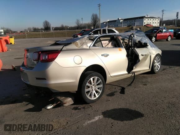 ✅ 2014 Chevrolet Malibu LTZ • VIN: 1G11H5SLXEF298314 • Lot: 35722280. Listed on IAAI with Not provided. Free auction sales archive from the USA and detailed vehicle history report at DreamBid. Image 4.