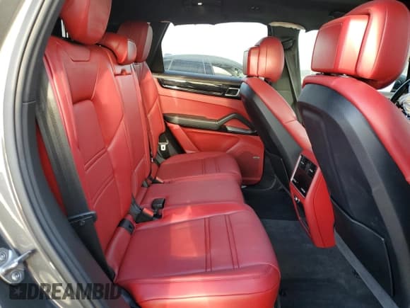 ✅ 2022 Porsche Cayenne • VIN: WP1AA2AYXNDA04363 • Lot: 50232415. Listed on Copart with 66,680 mi. Free auction sales archive from the USA and detailed vehicle history report at DreamBid. Image 11.