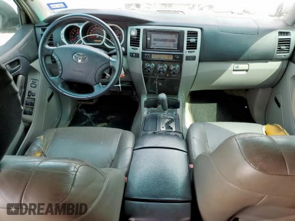 ✅ 2005 Toyota 4Runner Limited • VIN: JTEZT17R458007613 • Lot: 84407515. Listed on Copart with 171,518 mi. Free auction sales archive from the USA and detailed vehicle history report at DreamBid. Image 8.