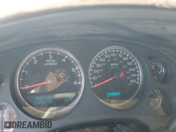 ✅ 2009 GMC Yukon • VIN: 1GKEC23369R166258 • Лот: 69840185. Опубликован ранее на Copart с пробегом 239 541 миль. Бесплатный доступ к архиву аукционных продаж из США и подробный отчёт об истории автомобиля на DreamBid. Изображение 9.