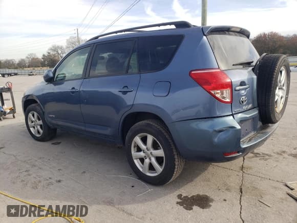 ✅ 2007 Toyota RAV4 Limited • VIN: JTMBD31V675078935 • Лот: 92951525. Опубликован ранее на Copart с пробегом Не указан. Бесплатный доступ к архиву аукционных продаж из США и подробный отчёт об истории автомобиля на DreamBid. Изображение 2.