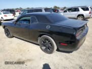 ✅ 2016 Dodge Challenger SXT Plus • VIN: 2C3CDZAG1GH315286 • Lot: 71228974. Wystawiony na Copart z przebiegiem 57 648 mil. Bezpłatny archiwum sprzedaży aukcyjnych z USA i szczegółowy raport historii pojazdu na DreamBid. Zdjęcie 2.